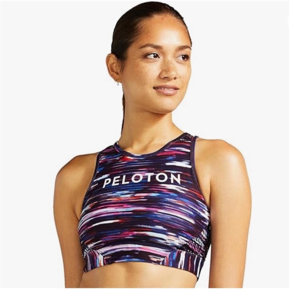 Peloton High neck sports bra